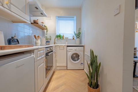 1 bedroom ground floor flat for sale, Bisell Way, Brierley Hill DY5