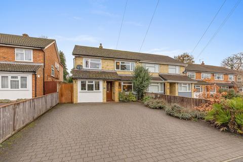 undefined, Oaktree Close, Penn, HP10