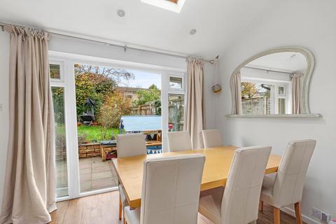 undefined, Oaktree Close, Penn, HP10