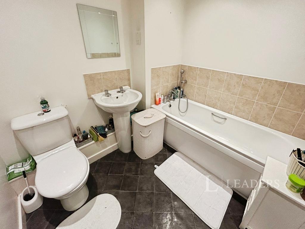 09 - Bathroom