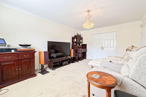4 bedroom detached house for sale, Moel Famau View, Liverpool, L17