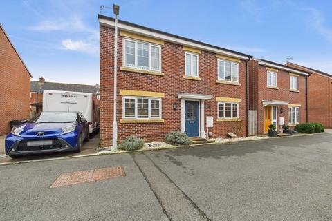 Canal Court, Hempsted, Gloucester, Gloucestershire, GL2