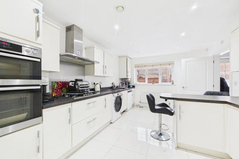 undefined, Canal Court, Hempsted, Gloucester, Gloucestershire, GL2