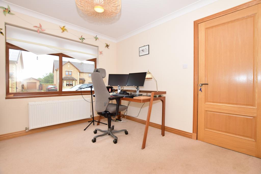 Downstairs Home Office/Bedroom 4