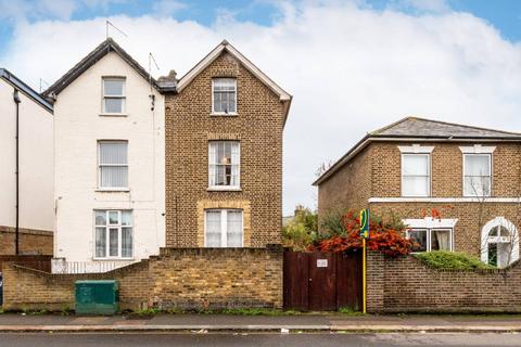 undefined, Gunnersbury Lane, Acton, W3