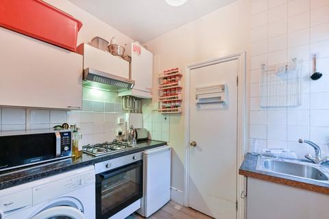 undefined, Gunnersbury Lane, Acton, W3