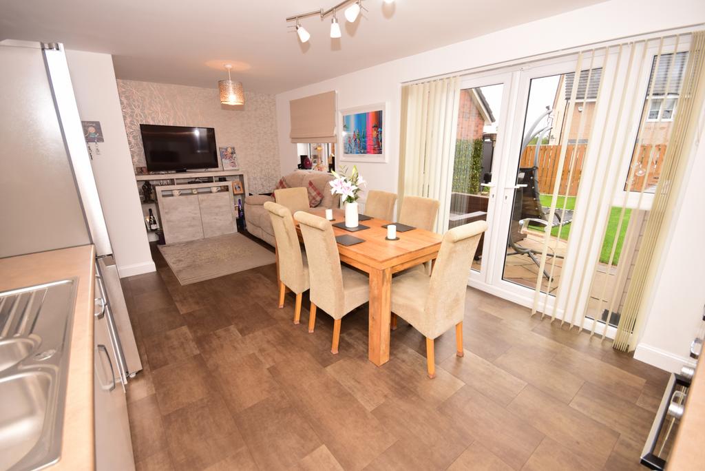 Kitchen/Dining/Family