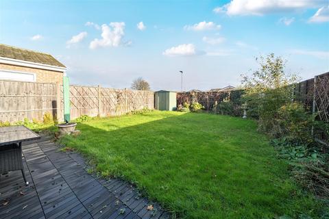 undefined, Lydford Close, Bedford