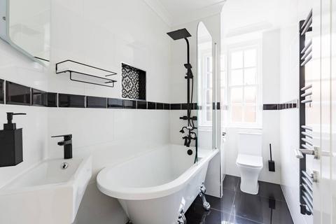 2 bedroom flat for sale, Wellington Way, London E3