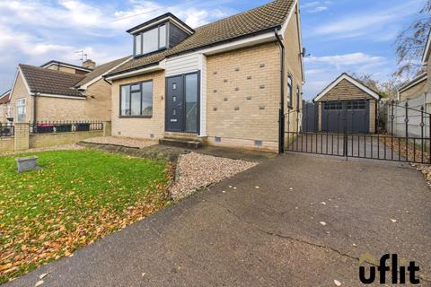 3 bedroom bungalow for sale, Kynance Crescent, Brinsworth, Rotherham