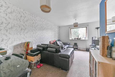 Norbury Avenue, Thornton Heath, CR7