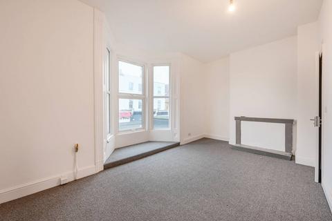 undefined, Myddleton Road, N22, Bounds Green, London, N22