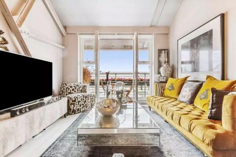2 bedroom flat for sale, The Power House, 70 Chiswick High Road, Chiswick