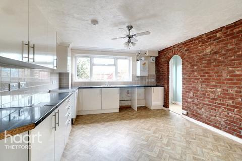 3 bedroom terraced house for sale, Celia Phillips Close, Thetford