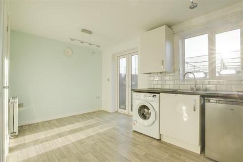 undefined, Autumn Close, Nottingham NG2