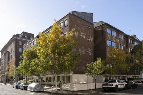 undefined, Queen Anne Street, London, W1G