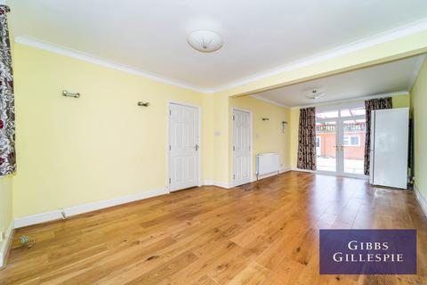 5 bedroom semi-detached house to rent, Romney Drive, Harrow, HA2