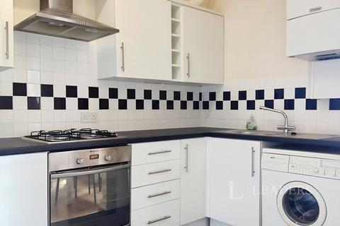 3 bedroom flat to rent, Wilmslow Road, Manchester, M20