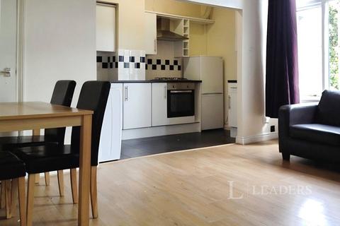 3 bedroom flat to rent, Wilmslow Road, Manchester, M20