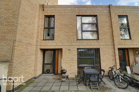 undefined, Manby Walk, Walthamstow