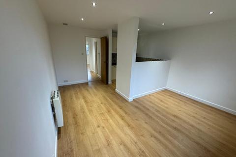 undefined, 1 Bedroom Flat – Maltby Drive, Enfield, EN1