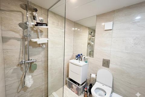 undefined, Finchley Road, London, NW3