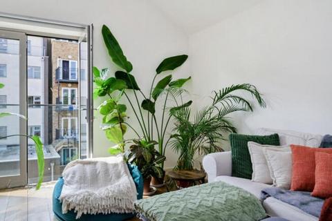 undefined, Oasis Court, Mile End Road, London, E1