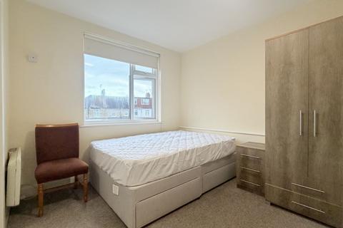 undefined, Chatsworth Avenue, Wembley, HA9