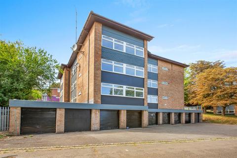 undefined, Pettifer Way, High Wycombe HP12