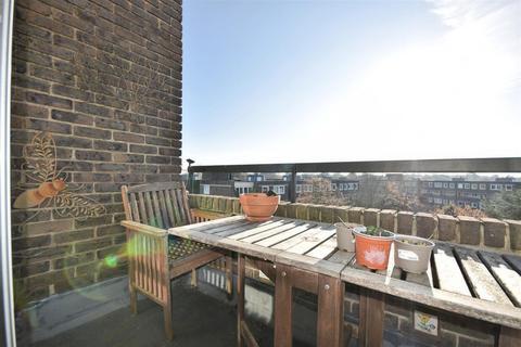 undefined, Romulus Court, Brentford Dock