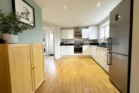 undefined, Priors Grove Close, Chase Meadow, Warwick