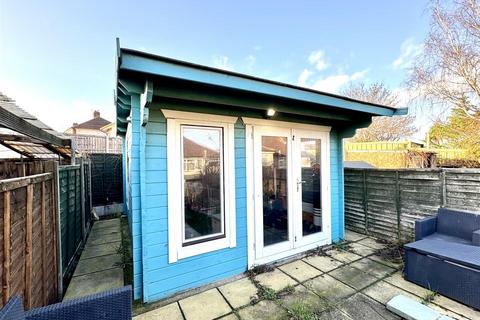 undefined, Collindale Avenue, Erith DA8
