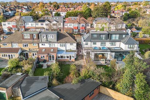 undefined, Broxbourne Avenue, South Woodford