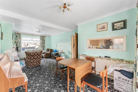 undefined, Broxbourne Avenue, South Woodford