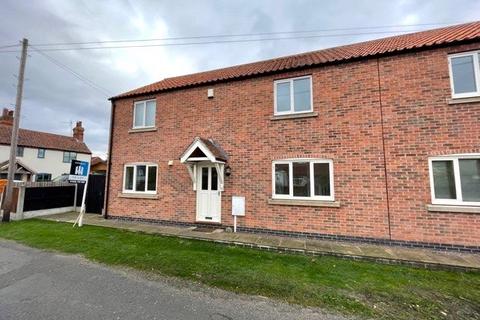 3 bedroom semi-detached house to rent, Station Rd, Sutton On Trent, Notts, NG23