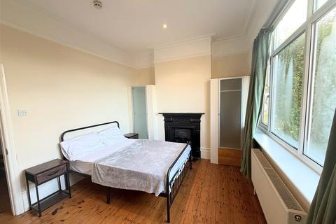 undefined, Hale Lane, Mill Hill, NW7