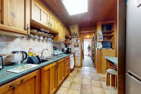 3 bedroom semi-detached house for sale, Emmanuel Road, Stamford
