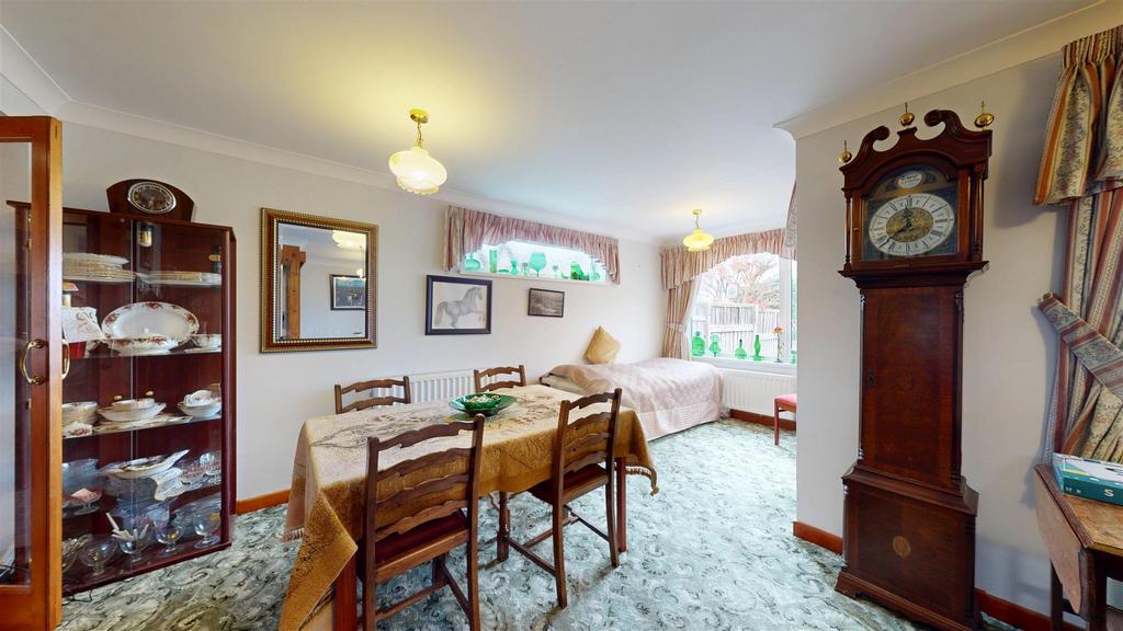 Living/Dining Room
