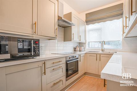 undefined, Carlton Drive, Ilford, IG6