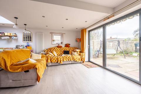 3 bedroom detached bungalow for sale, Park View Avenue, Rollesby