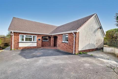 4 bedroom detached bungalow for sale, Heol Glasdir, Penparc, Cardigan