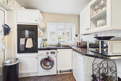 undefined, Hillcrest Avenue, Burton-On-Trent DE15