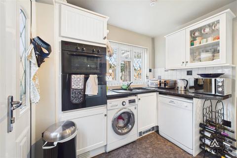undefined, Hillcrest Avenue, Burton-On-Trent DE15