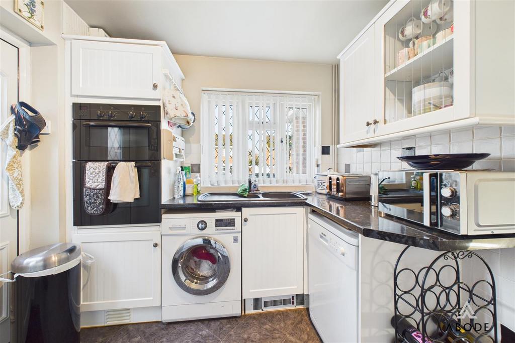 CAM01882 G0-PR0224-STILL003.jpg