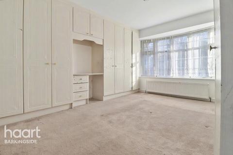 undefined, Herent Drive, ILFORD