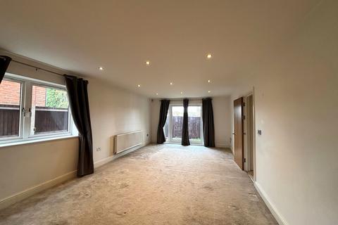 2 bedroom flat to rent, Treasury Mews Bourne Road