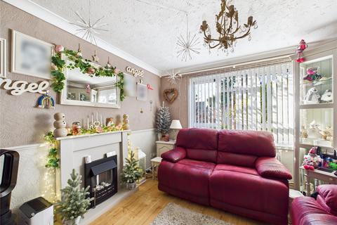 3 bedroom semi-detached house for sale, Gloucester Avenue, Colchester, CO2