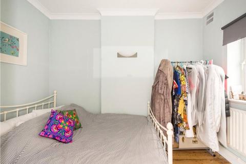 1 bedroom apartment to rent, Larkhall Rise, London, SW4