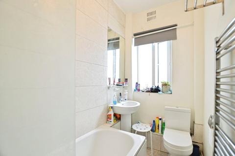 1 bedroom apartment to rent, Larkhall Rise, London, SW4