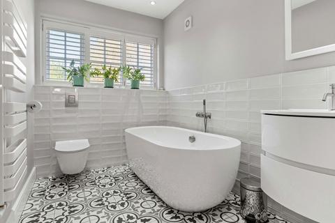 undefined, 92 Priests Lane, Brentwood CM15